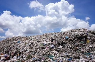 Inquinamento da plastica ed emissioni CO2: quale relazione?